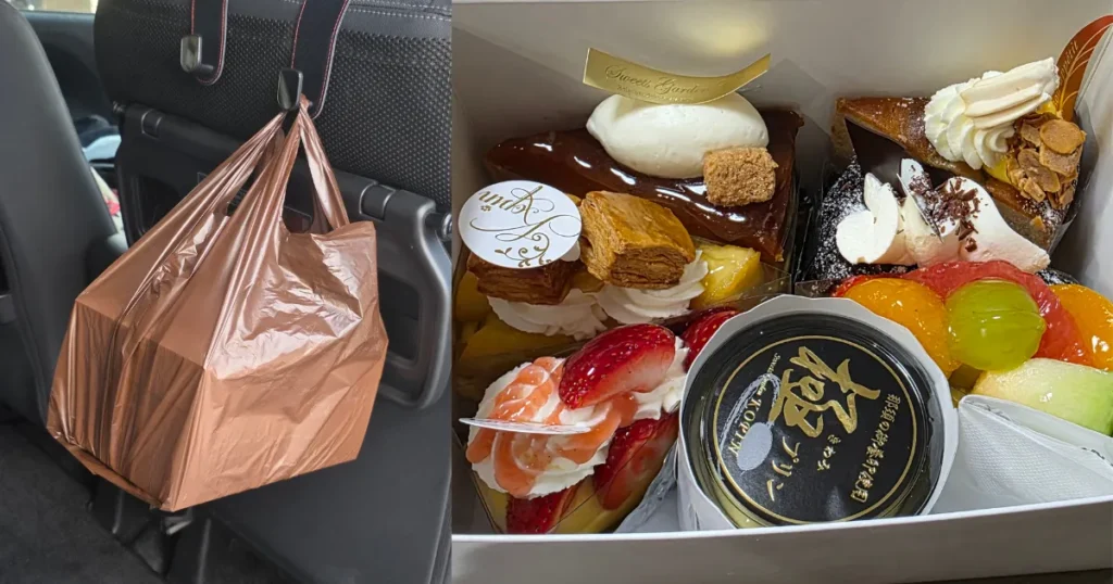 車のシートフックにぶら下げたケーキの袋と、その袋の中に崩れず綺麗に並ぶデコレーションケーキ。